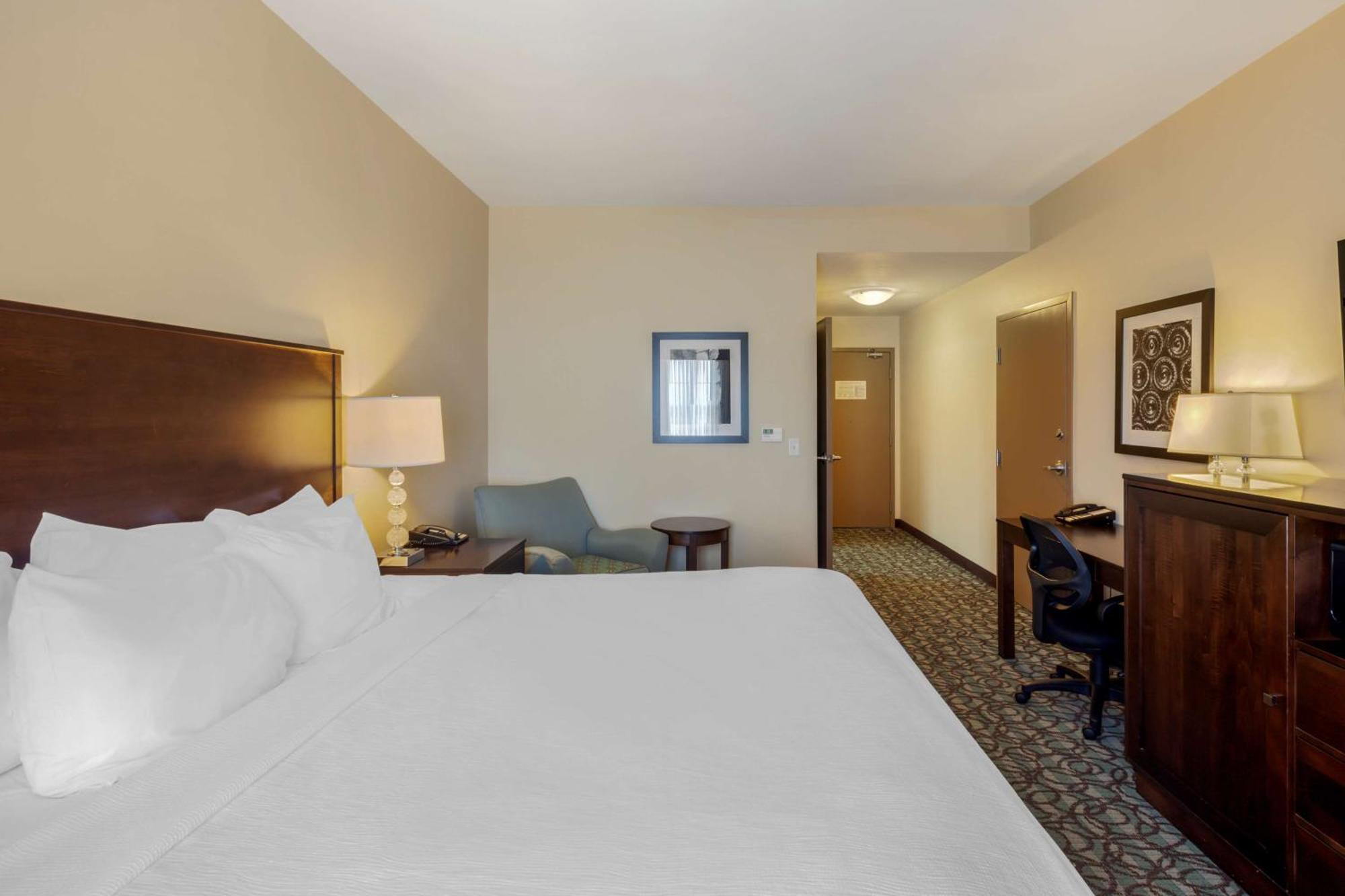 Best Western Plus Walkerton Hotel & Conference Centre Exterior photo