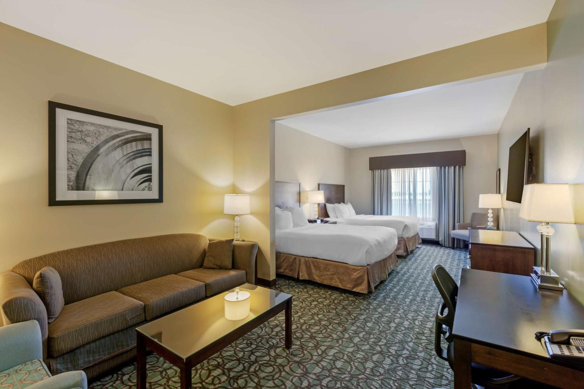 Best Western Plus Walkerton Hotel & Conference Centre Exterior photo